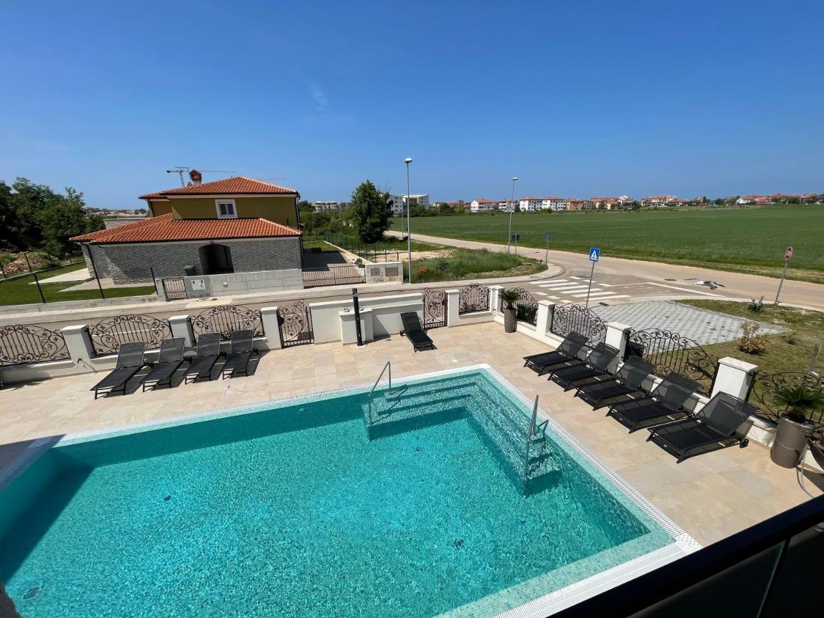 Vila Softic Azra Umag Exterior foto