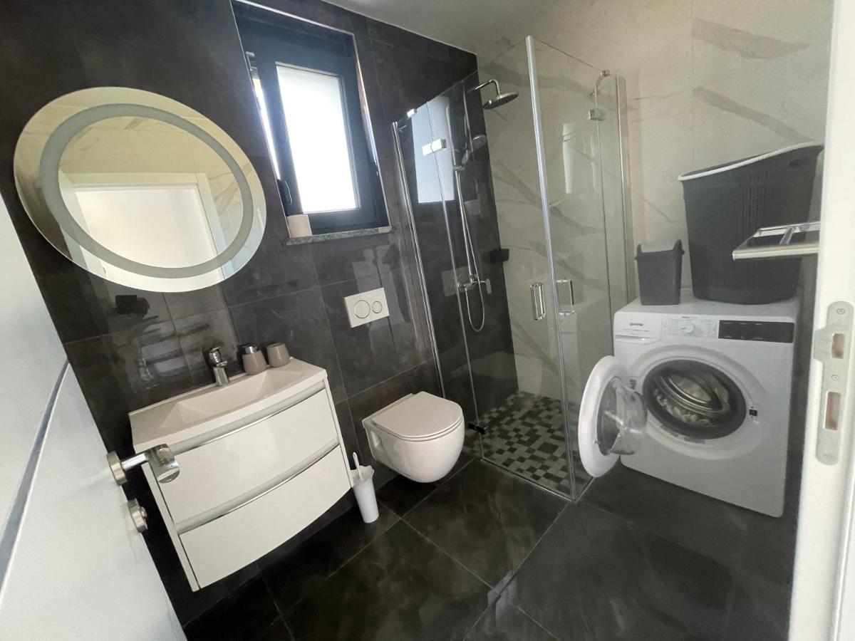 Vila Softic Azra Umag Exterior foto