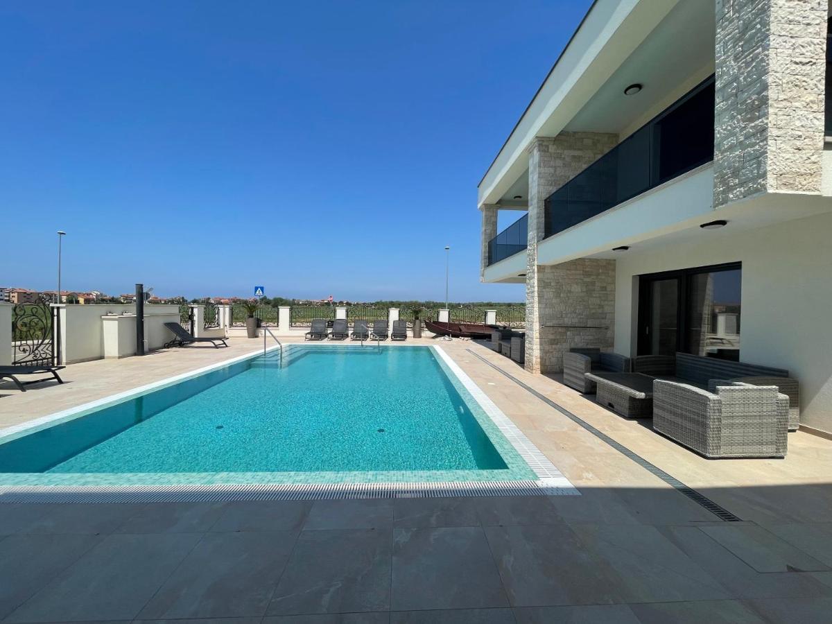 Vila Softic Azra Umag Exterior foto